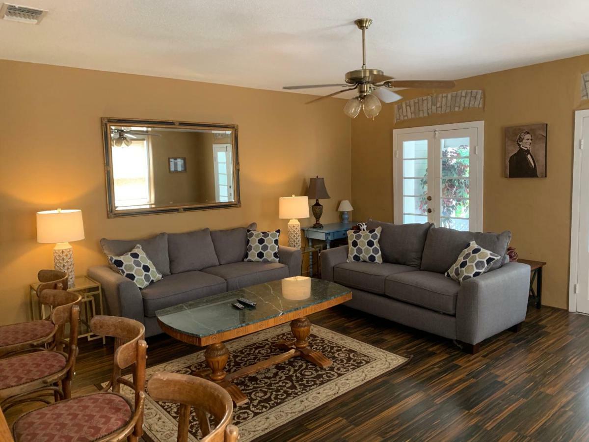 Schmitz Bed & Breakfast New Braunfels Bagian luar foto