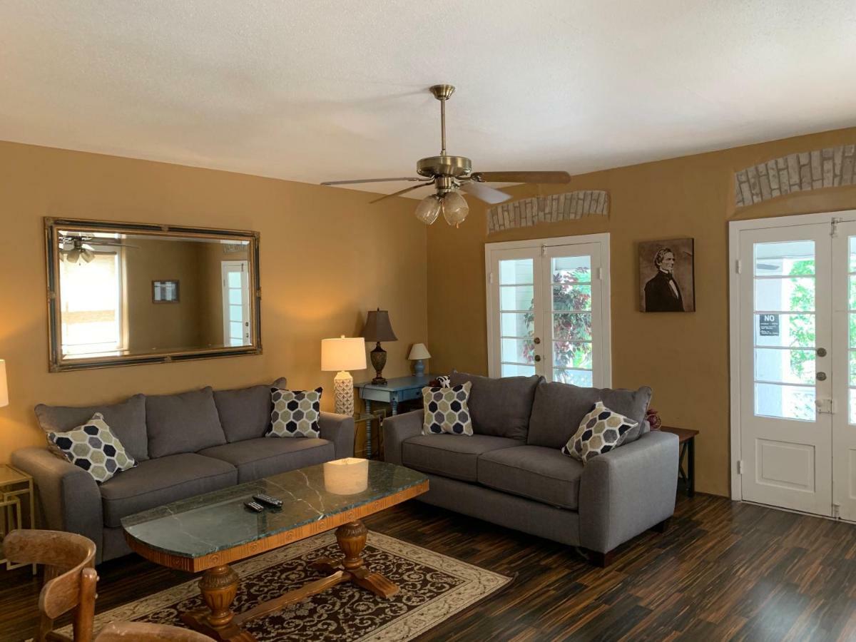 Schmitz Bed & Breakfast New Braunfels Bagian luar foto